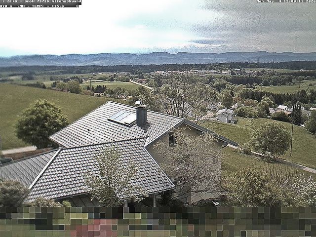 04May_2026_hour12.00